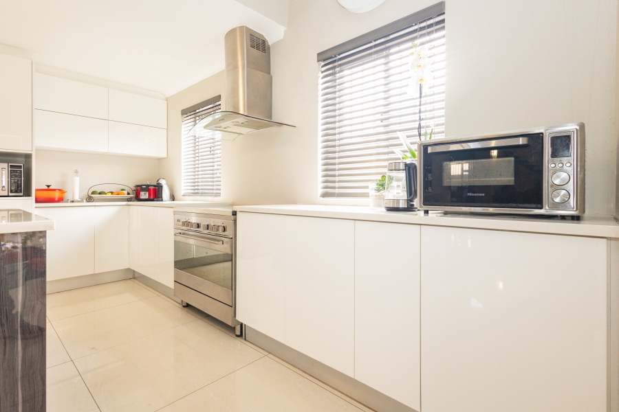 4 Bedroom Property for Sale in Sonstraal Heights Western Cape